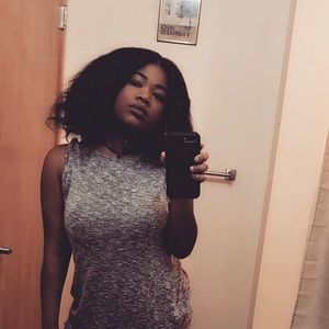 Meet your Posher, Roni